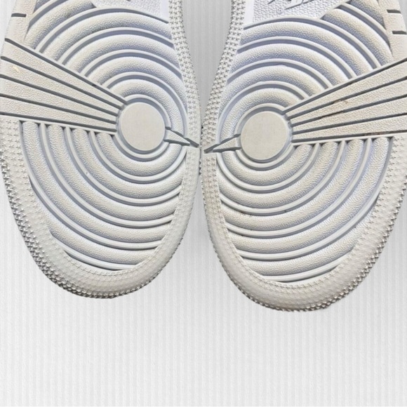 Nike Air Jordan 1 Low Baby Blue Black Cream | Size 5.5Y/7W - Picture 10 of 13